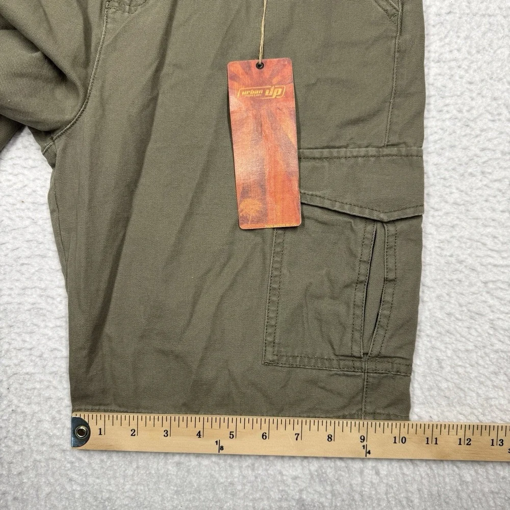 NWT Urban Pipeline Cargo Shorts Green Youth Boys Size Large